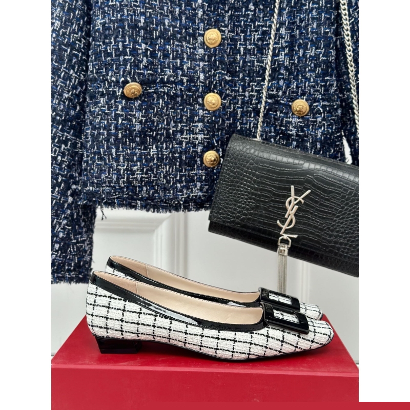 Roger Vivier flat shoes